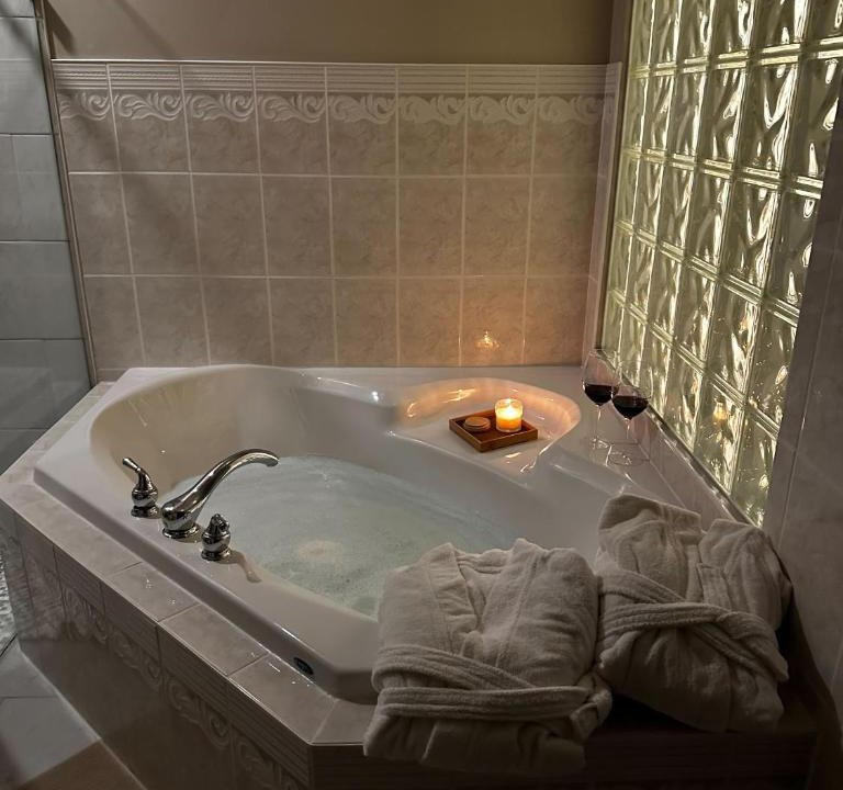 Regional District of Nanaimo Bed & Breakfast | Five Gables B&B