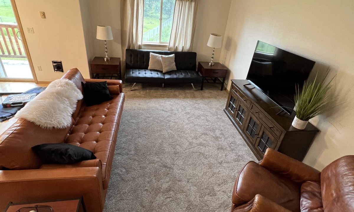 Kalispell Apartment | Gina’s 5th Avenue has the comforts of home.