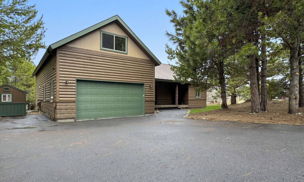 McCall Cabin | Great McCall Location w/Hot Tub & Large Yard