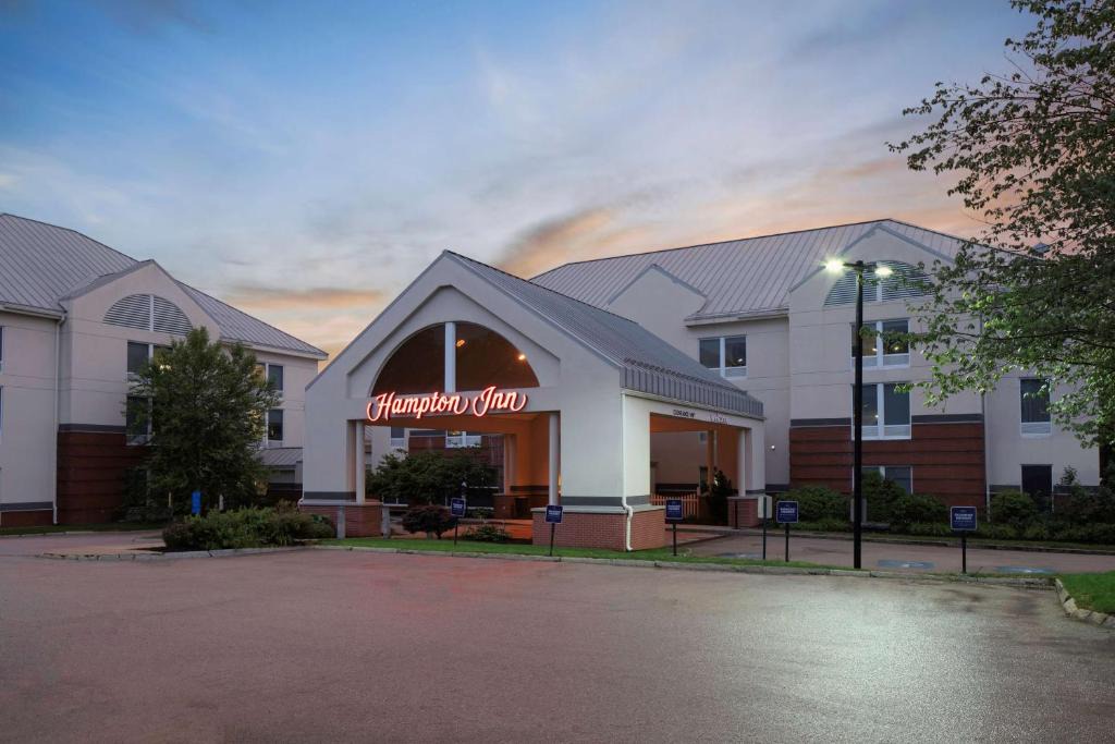 Bow Hotel | Hampton Inn by Hilton Concord/Bow
