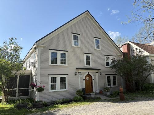 Walpole Hotel | Hawks House Inn