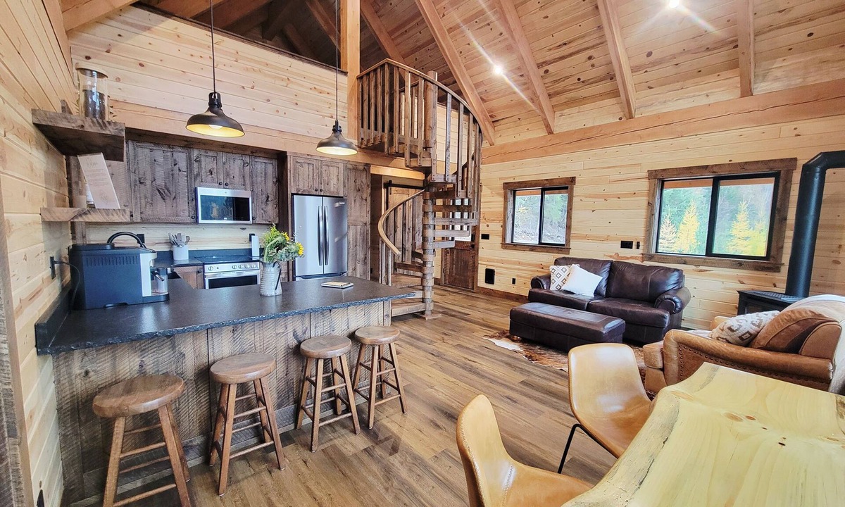 Sandpoint Cabin | Hidden Valley Haven