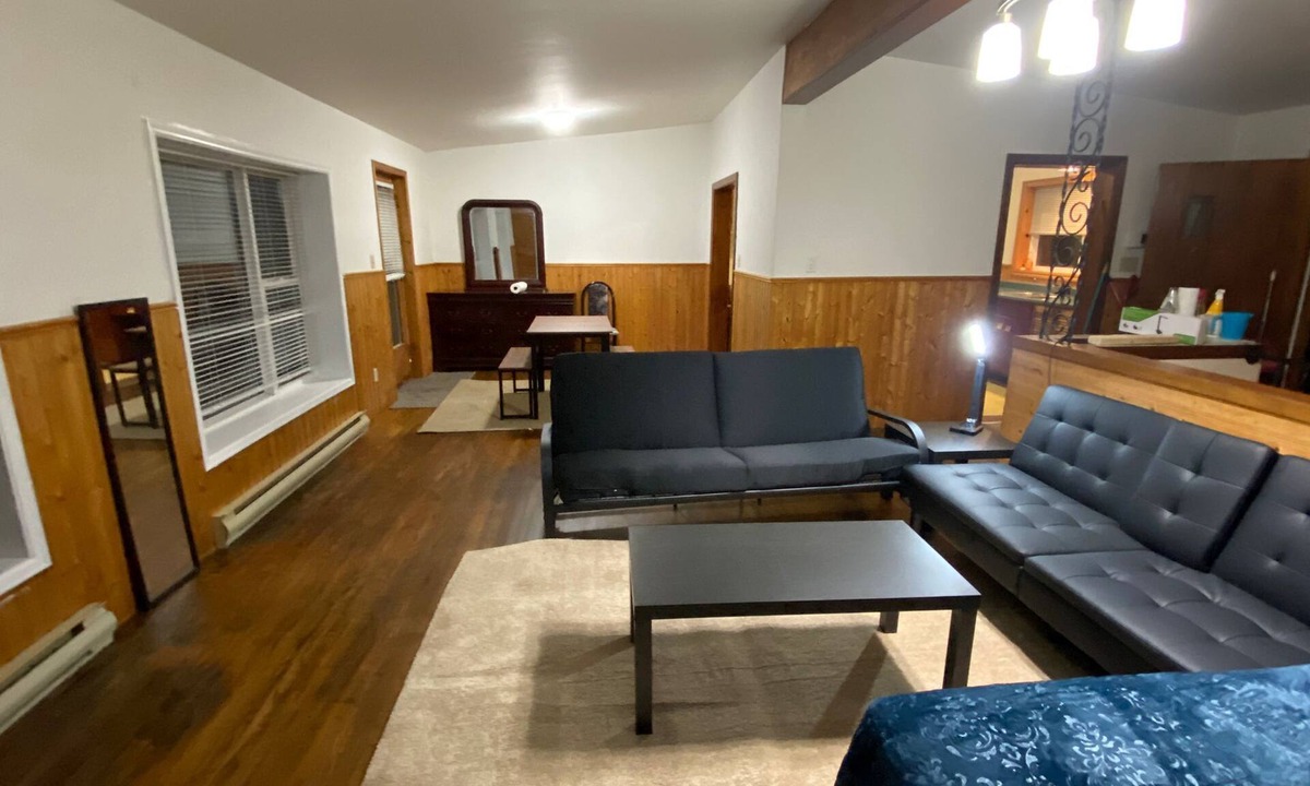 Saint John Hotel | Hillcrest Motel
