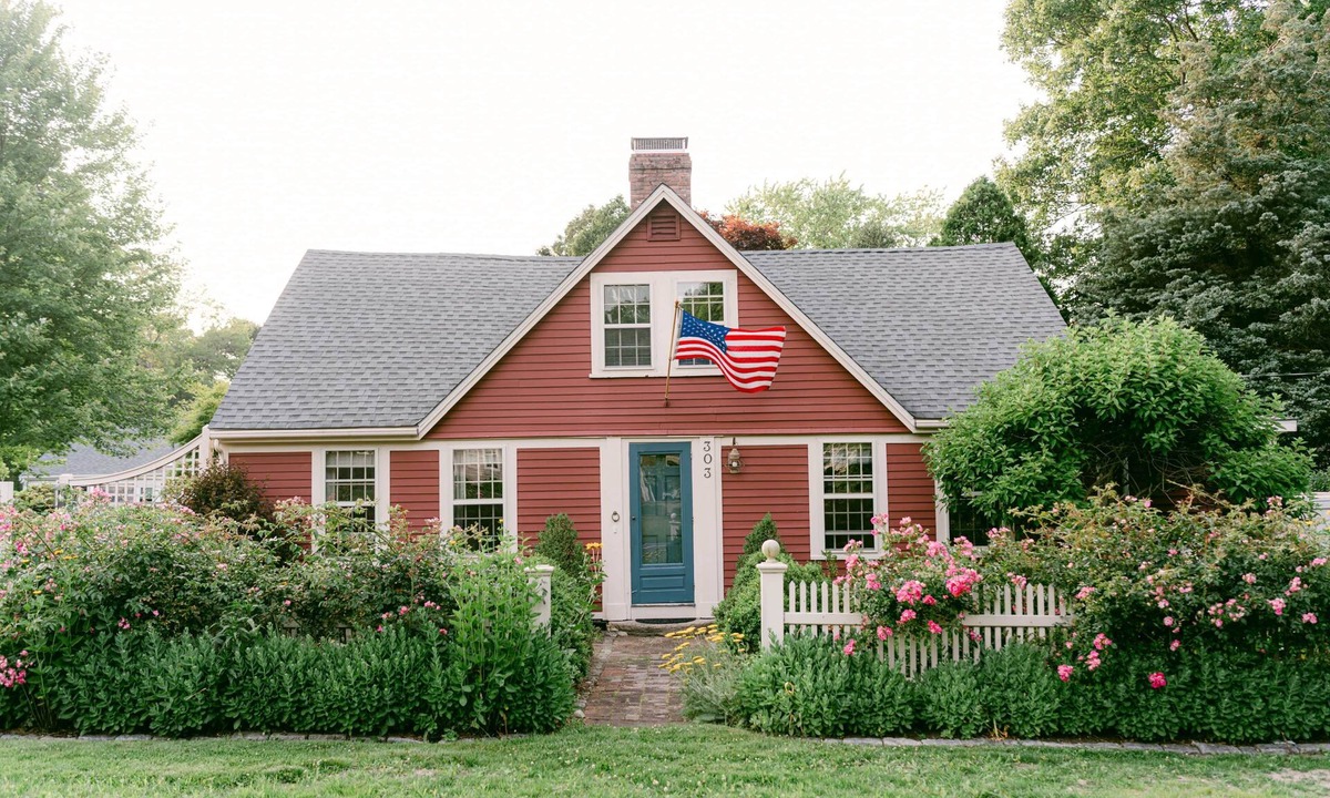 Centerville House | Historic 5BR Mid Cape w/Private Lake Access