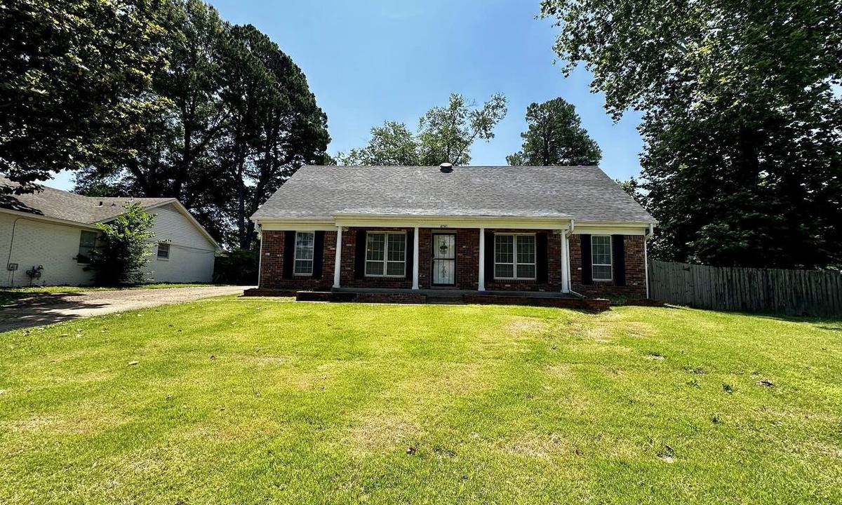 Whitehaven House | Home For Large Groups in Southhaven Memphis