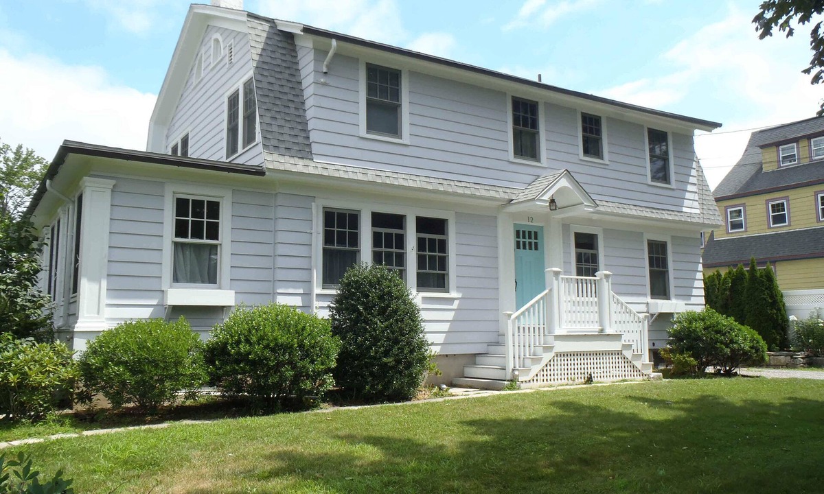 Madison Center House | Ideal Madison home just steps to the beach