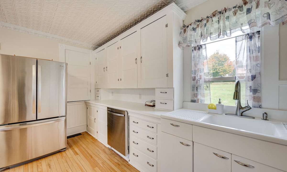 Pittsburg House | Inviting & Spacious Vacation Rental in Pittsburg!