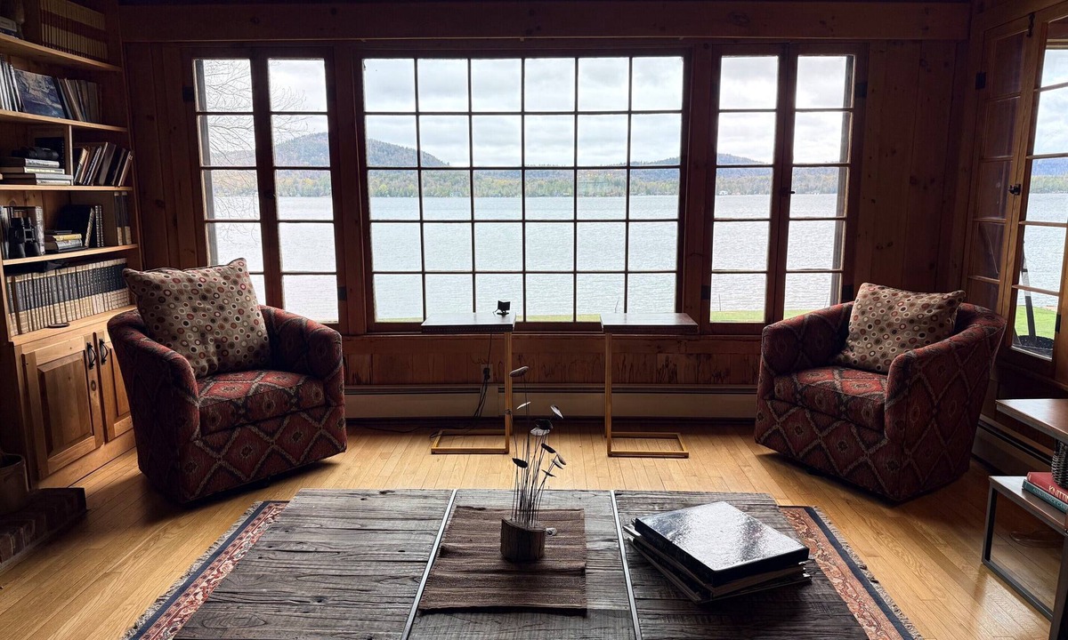 Town of Webb House | Just listed! Waterfront on 4th with awesome views! Cozy 4-bedrm home on the lake
