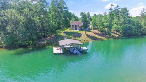 Stoney Point Landing House | L & L Lodge - Six Bedrooms! Popular House And Location!