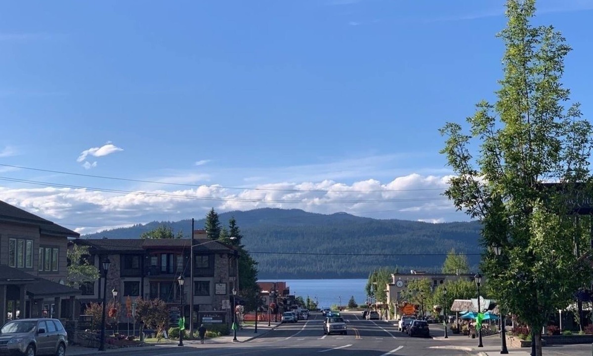 McCall Condo | Lakeview Condo Available for Summer Season
