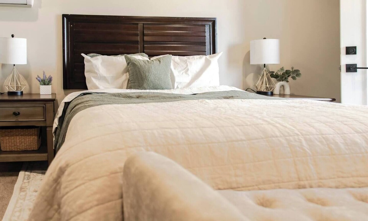West Valley Apartment | Lavender Loft - Sleeps 2