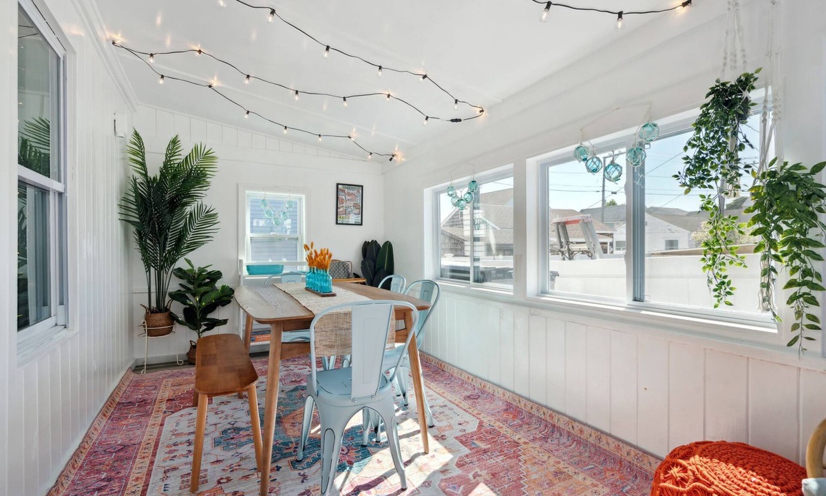 Hampton House | Lorraine's Landing | 2 Min to Beach | Pet-Friendly