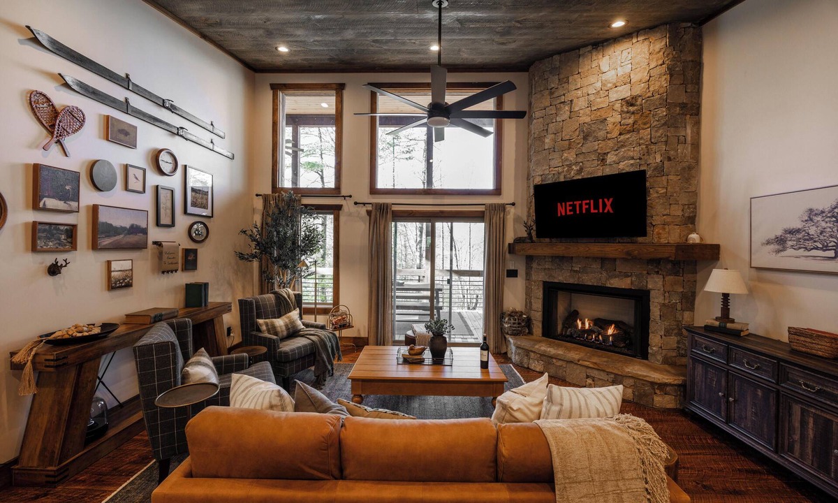 Epworth Cabin | Luxury Private Mountain Retreat · Hot Tub · Views