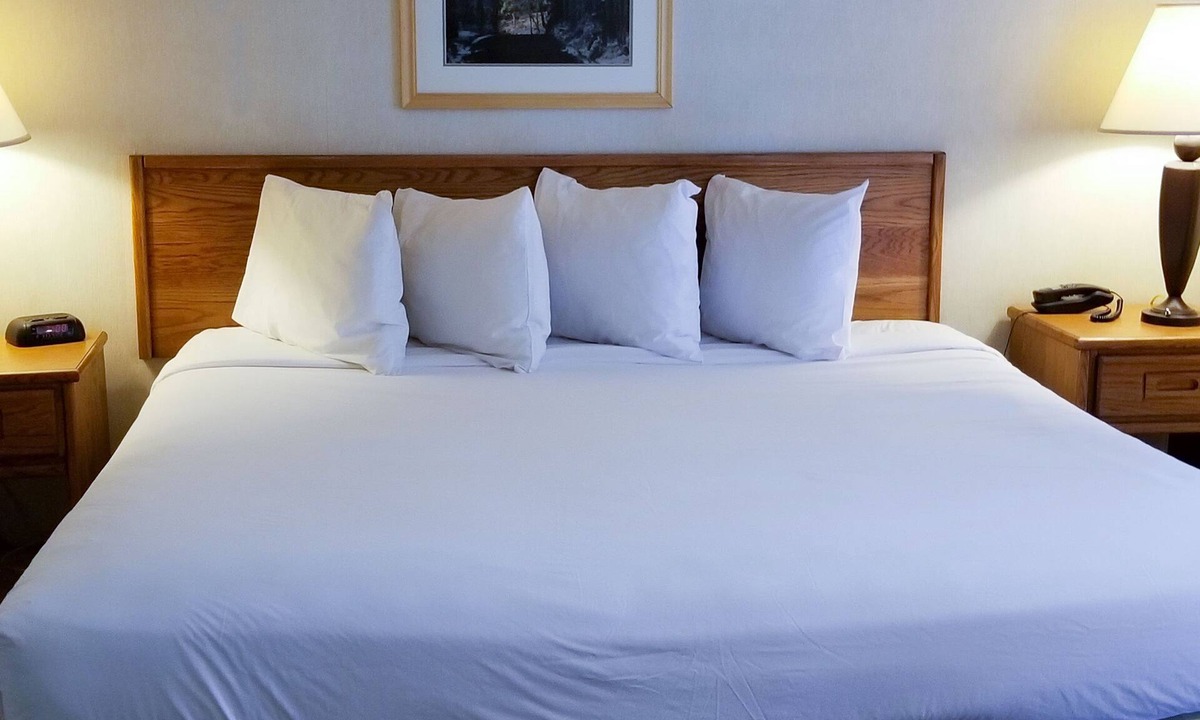 East Ely Hotel | Magnuson Hotel Ely