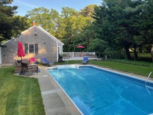 East Sandwich House | Make a Splash: Pool Retreat Near the Beach
