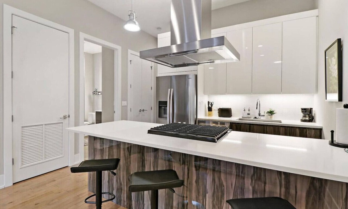 River North Apartment | Modern 1BR Chicago Apartment