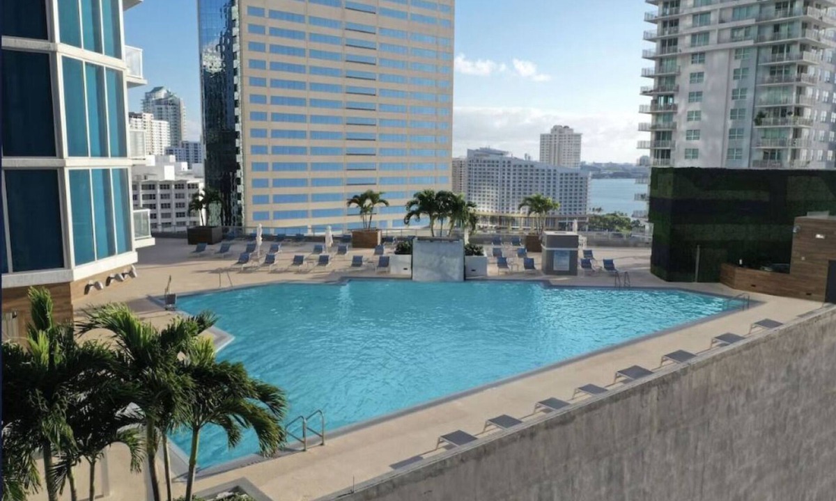 Brickell Hotel | Modern Brickell Stay w/Balcony, Breakfast and Near Downtown Attractions