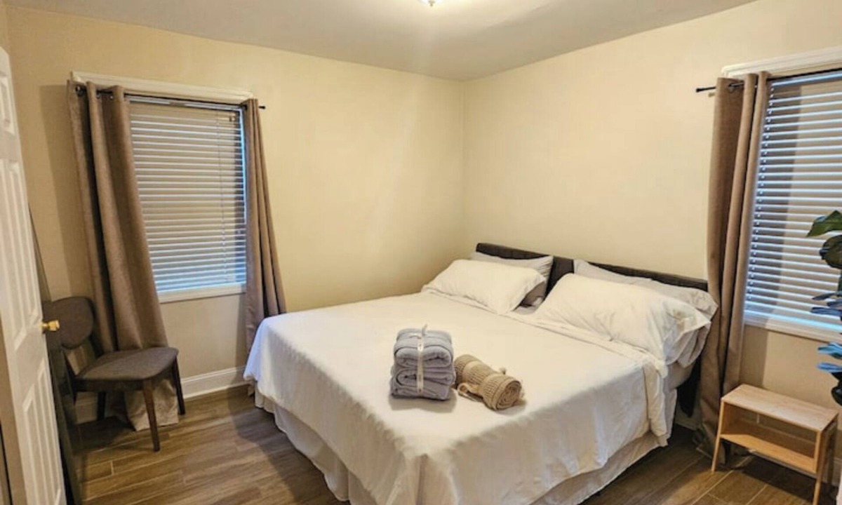 Bellevue Apartment | Modern Minimalist Haven 1BD 1BA Apt in SE DC WiFi