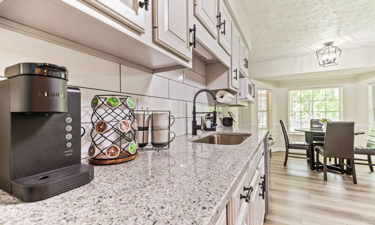 Pooler House | Modern Style Home /Game Room in Pooler GA