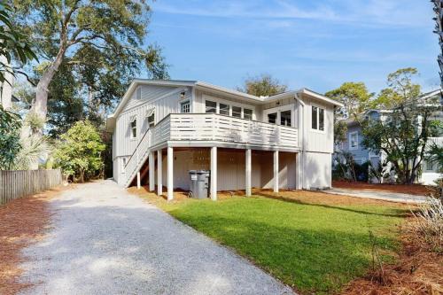 Folly Field House | Moonshell 3