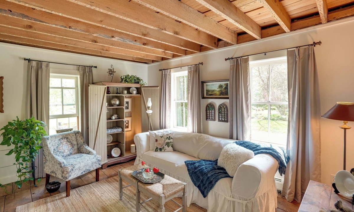 Hawley Cottage | Mountain Biking Hub: 5 Mi to Berkshire East!
