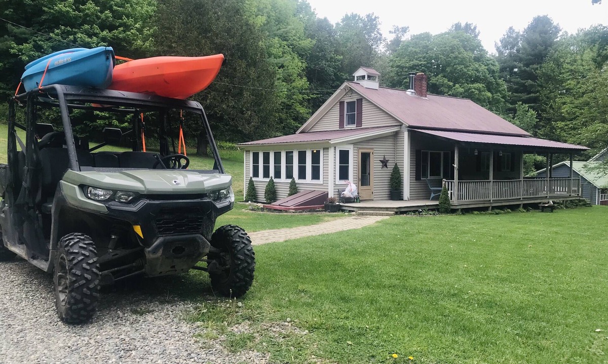 Barton House | Mountain Pines Vacation Rentals Ski,snowboard,snowmobile,four wheeling, and more
