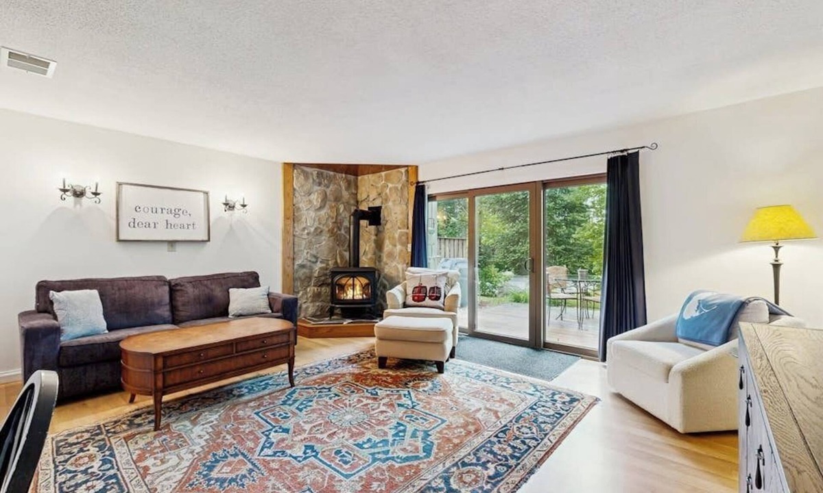 Waterville Valley House | Mountain Townhome w/pool access, private patio, walk to town