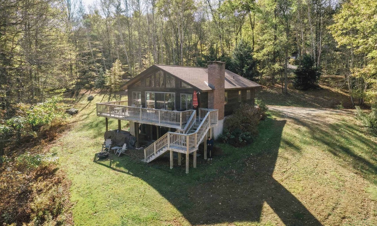 Cavendish House | Mountain View 3-BR Cavendish Lodge