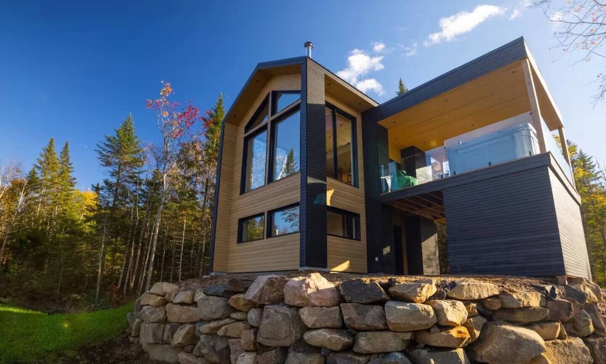 Lac Beauport Ski Chalet | NORR