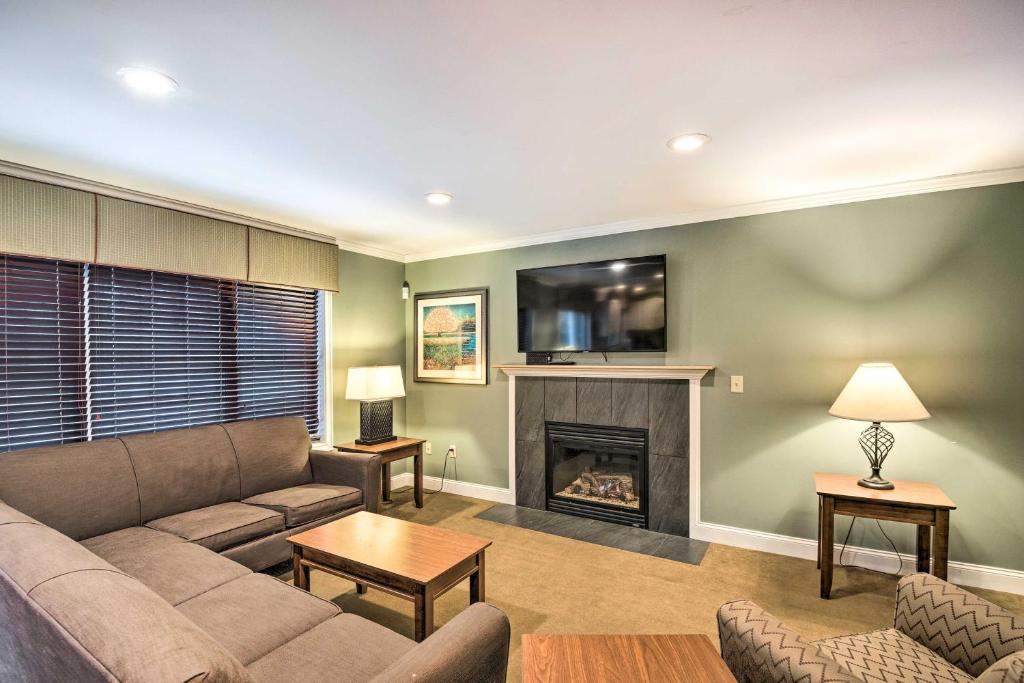 North Conway House | North Conway Home ~ 2 Mi to Cranmore Mountain!
