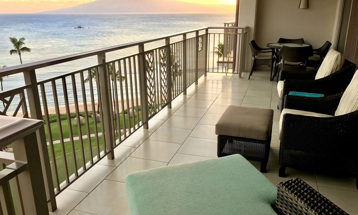 Kaanapali Villa | Ocean Front Sunset & Whale-Watching Views at Hyatt Vacation Club