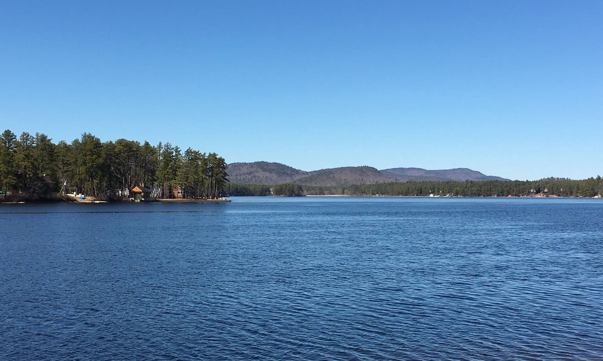 The Bays Cottage | Ossipee Lake WATERFRONT Cottage - Private beach/dock, lovely mountain views!