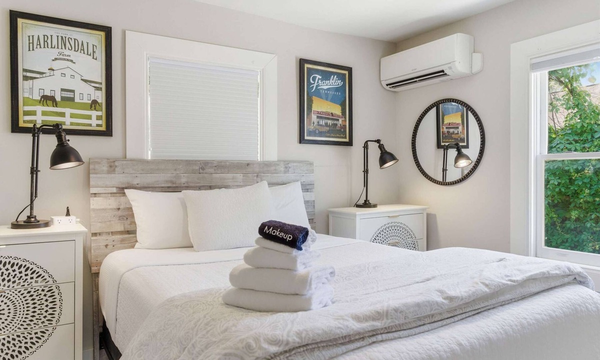 Franklin House | Pasture Bedtime - Great Location!