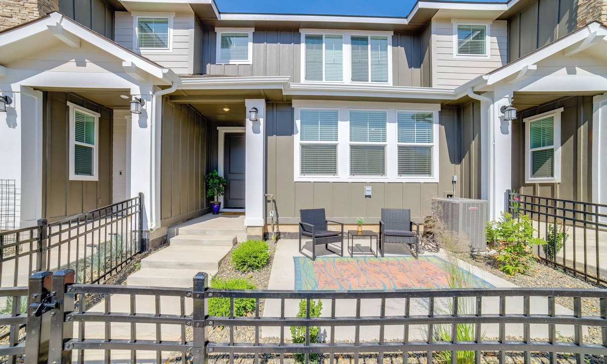 Eagle House | Patio, Park & Peace: 'Skyview Landing' in Eagle!