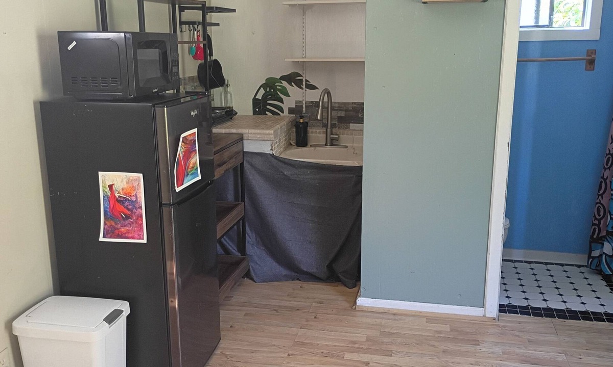 Libby Apartment | Peaceful, cozy studio right downtown