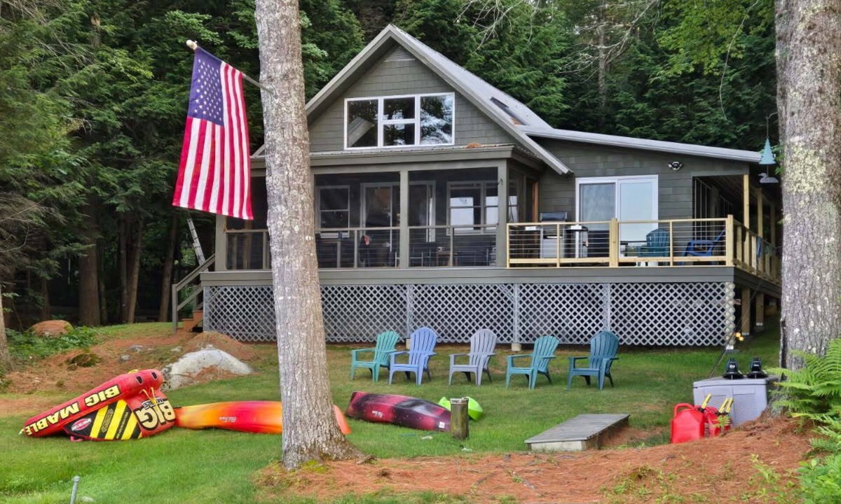 Bridgton Cottage | Peaceful Lakefront Cottage