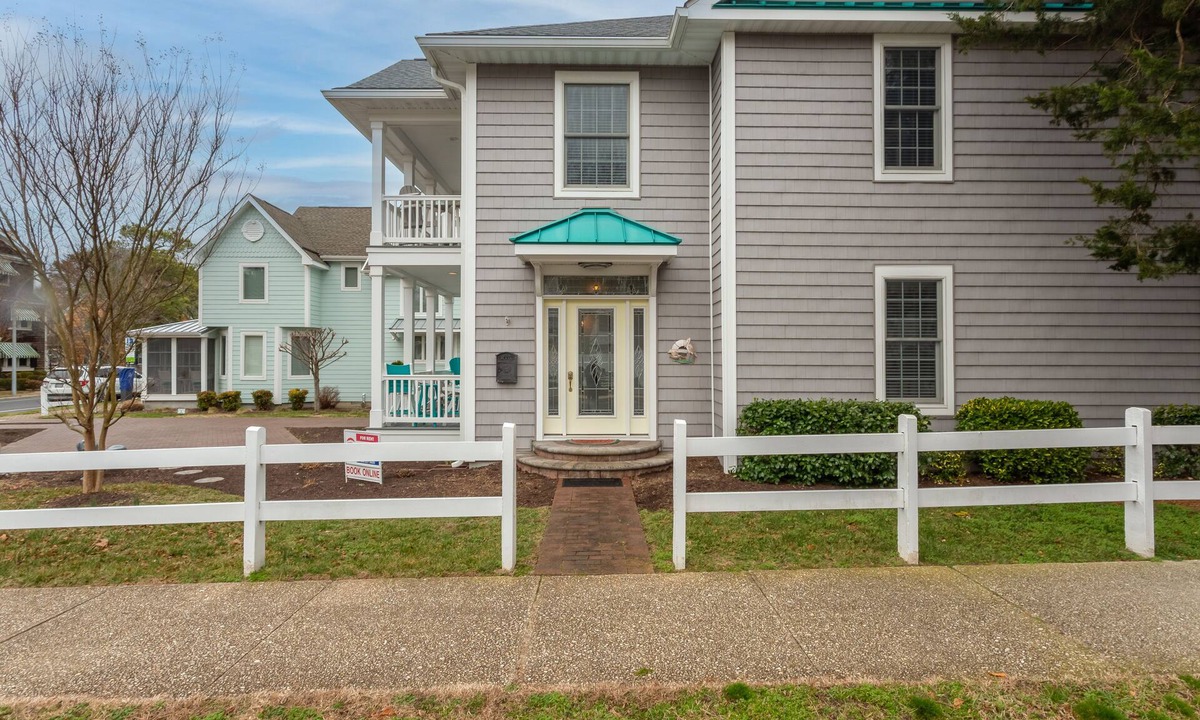 Rehoboth Beach Condo | Pet Friendly Ocean Block Ground Level Duplex