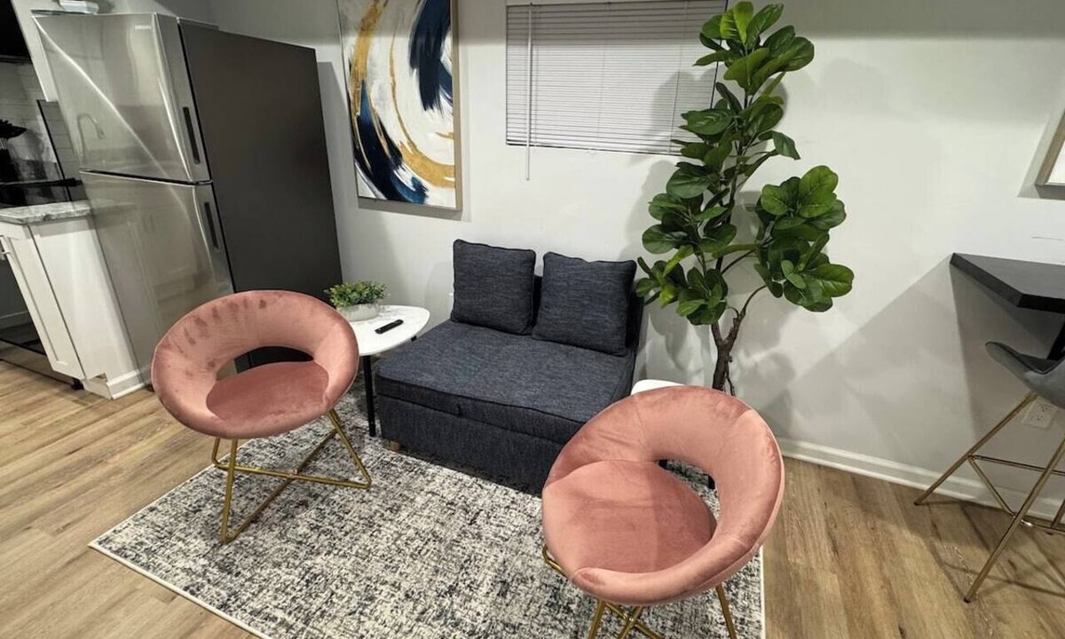 Northeast House | Private 1BR Home Parking Near Metro