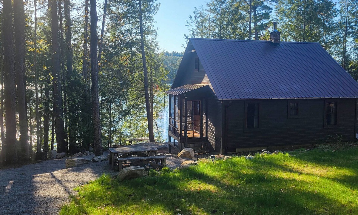 Chestertown Cottage | Private Dock & Beach! Lakefront, Fire Pit, Boats
