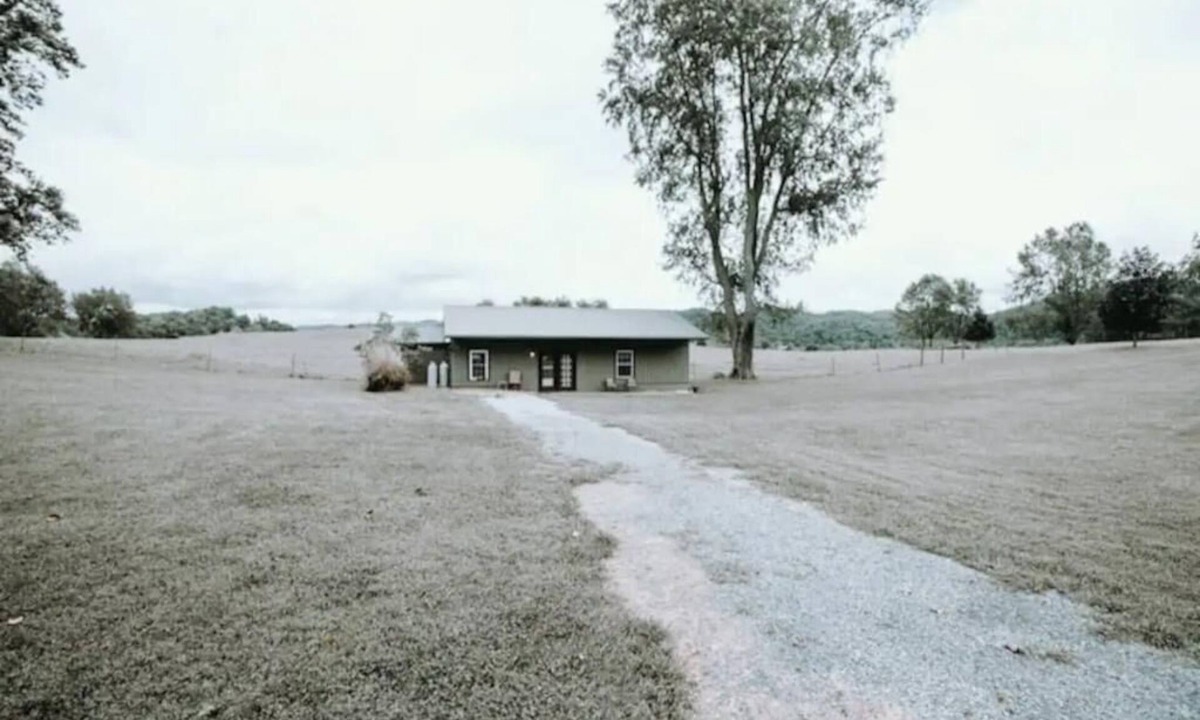 Abingdon Cabin | Quiet 2 BR Cabin in Abingdon B