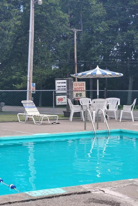 Catskill Hotel | Red Ranch Inn