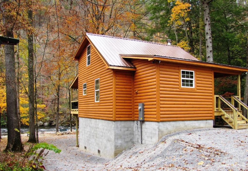 Townsend Ski Chalet | River Escape