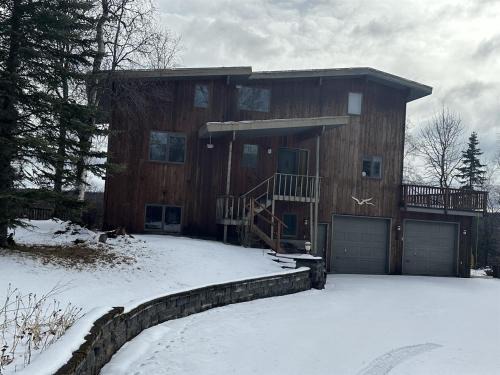 Soldotna Apartment | Riverfront Basement Apartment with Access to Kenai River Fishing