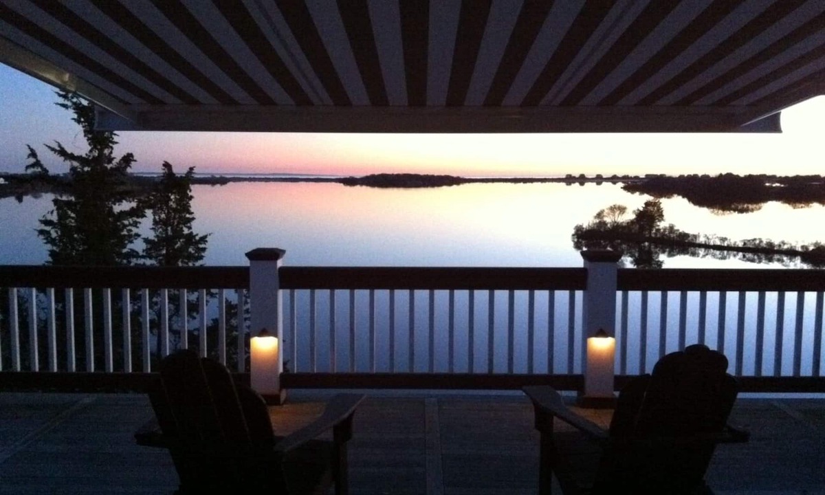 Kenyon House | Secluded, Luxurious Getaway, Escape The City W/Private Beach & Waterfront Dock