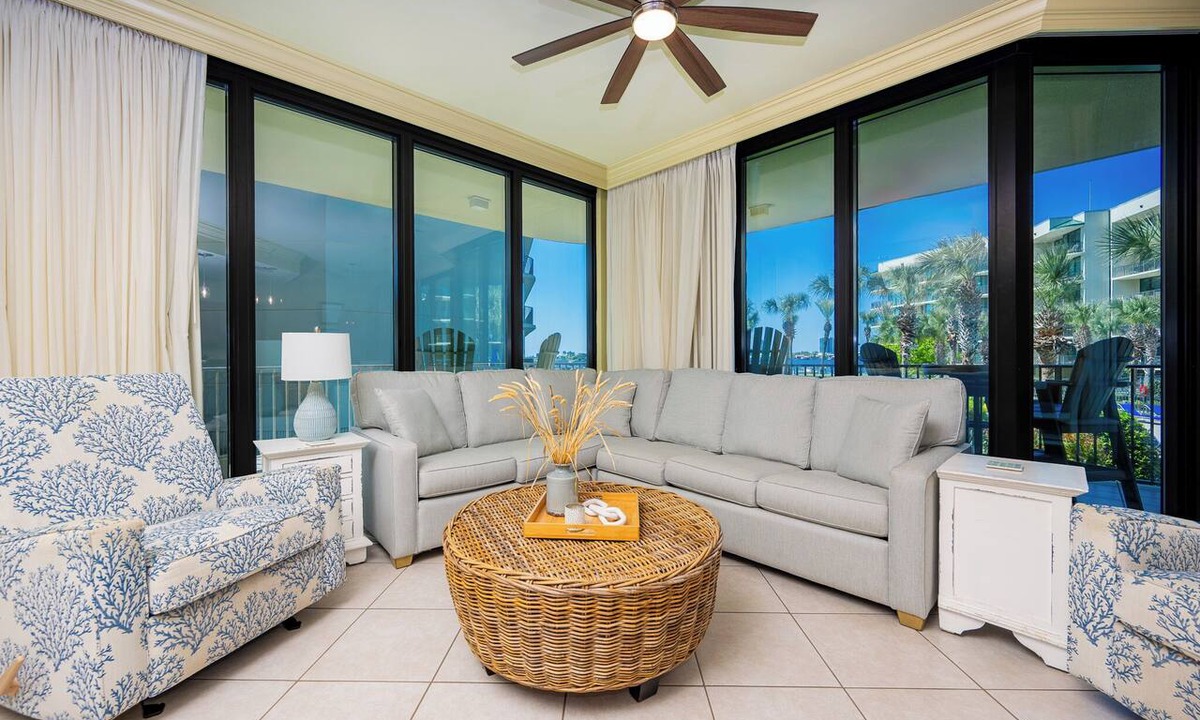 Orange Beach Condo | See why our guests chose this one! Phoenix On The Bay 1131