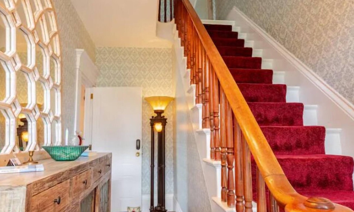 Waldoboro Apartment | Sleeps 5; Private LUX retreat. No shared spaces, No Kitchen.