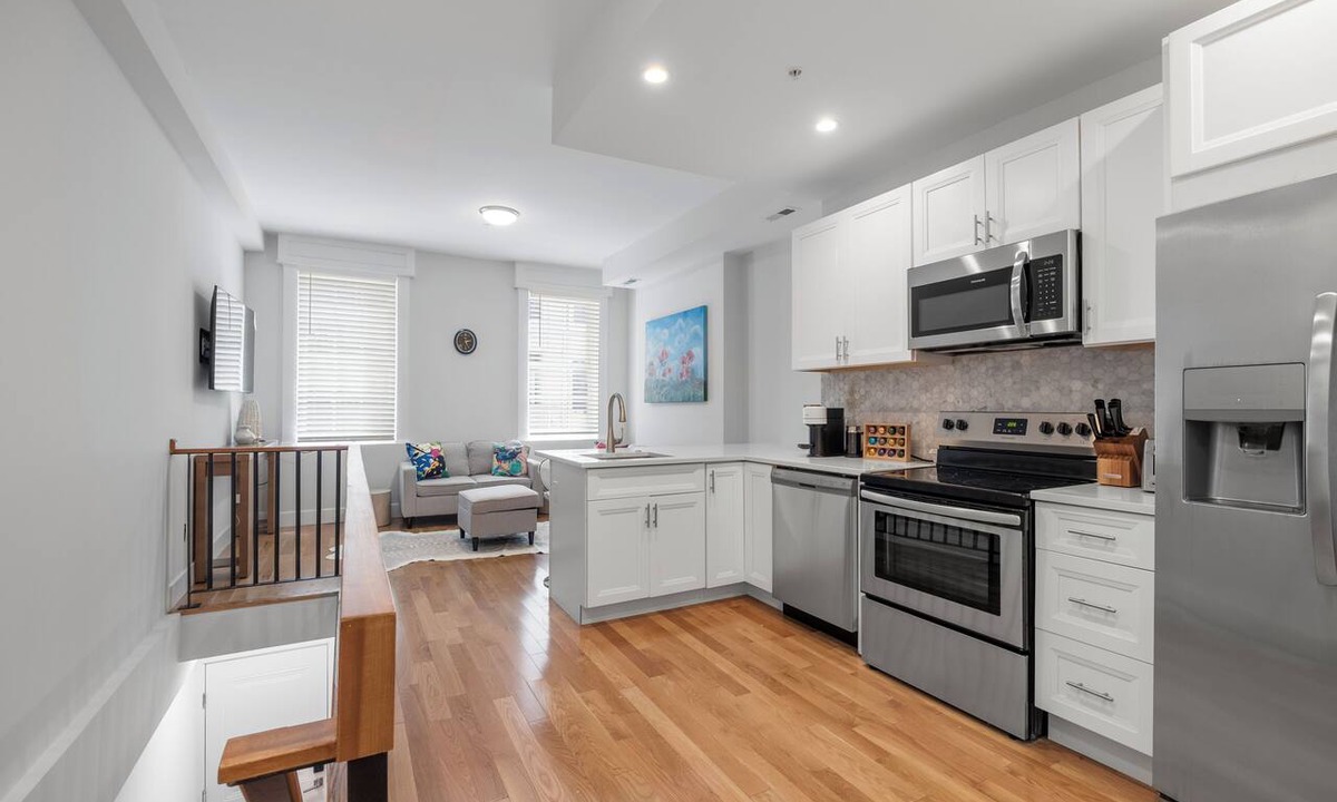 Center City West Apartment | Spacious 4BR Rittenhouse Square Retreat
