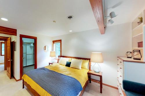 Alyeska House | St. Moritz-House