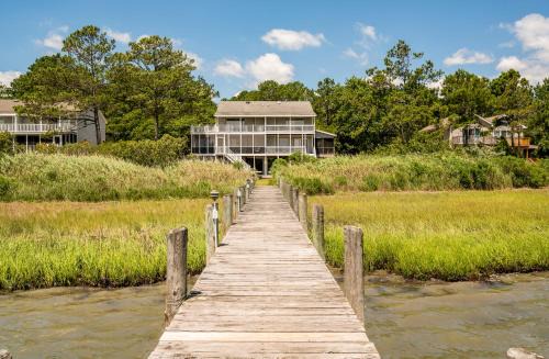 Piney Island House | The Happy Crab