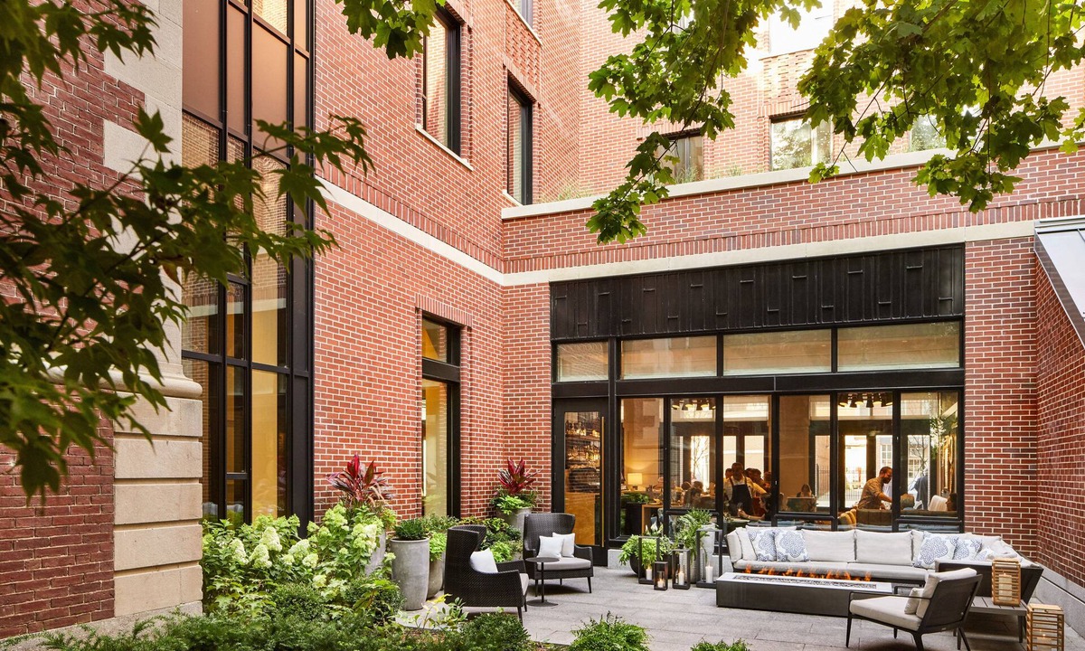Beacon Hill Hotel | The Whitney Hotel